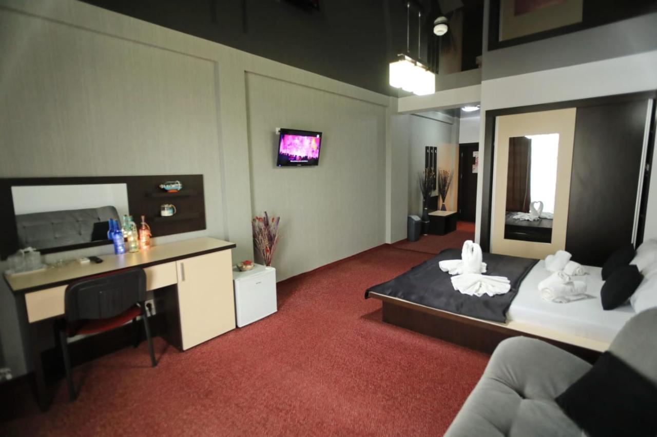 Hotel Sweet Năvodari Exteriör bild