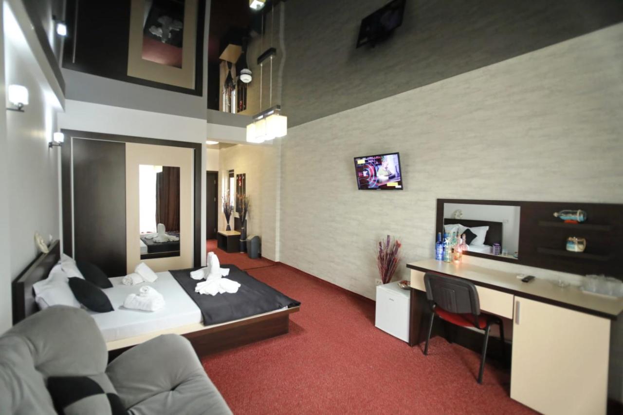 Hotel Sweet Năvodari Exteriör bild